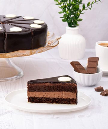 Devil's Fudge Cake